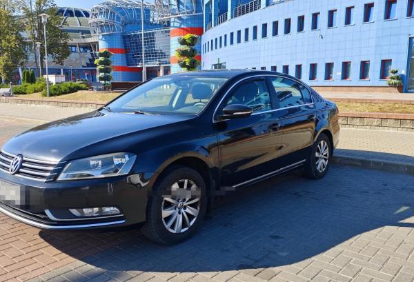 Volkswagen Passat, 2011 год выпуска с двигателем Бензин, 30 542 BYN в г. Минск