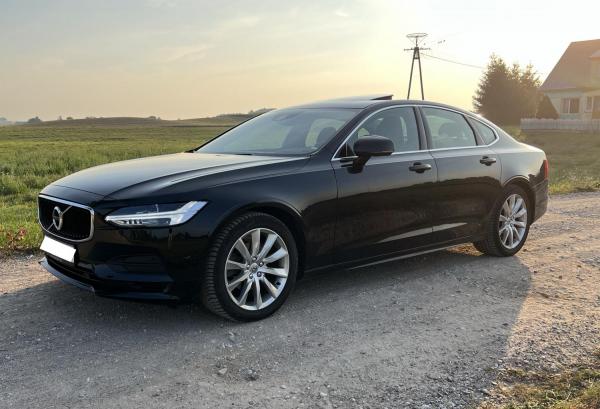 Volvo S90, 2019 год выпуска с двигателем Бензин, 94 848 BYN в г. Минск