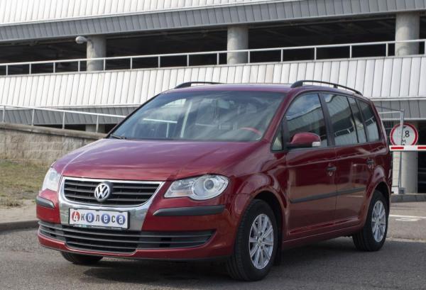 Volkswagen Touran, 2007 год выпуска с двигателем Дизель, 28 068 BYN в г. Минск