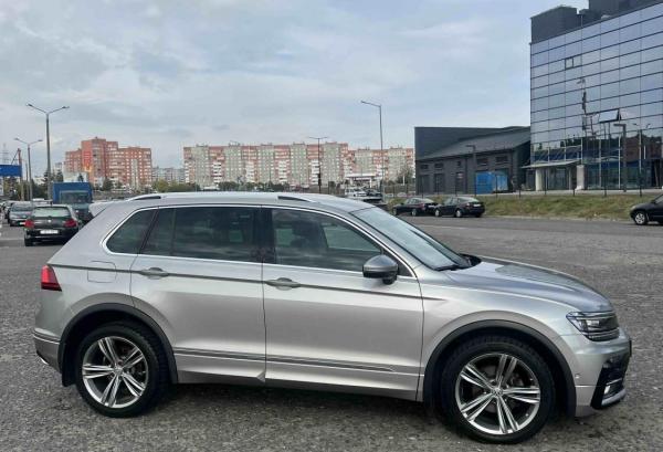 Volkswagen Tiguan, 2019 год выпуска с двигателем Дизель, 97 908 BYN в г. Минск