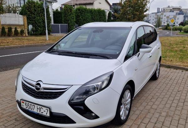 Opel Zafira, 2014 год выпуска с двигателем Бензин, 42 052 BYN в г. Минск