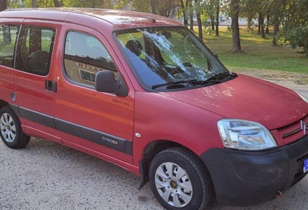 Citroen Berlingo, 2006 год выпуска с двигателем Бензин, 11 236 BYN в г. Вилейка