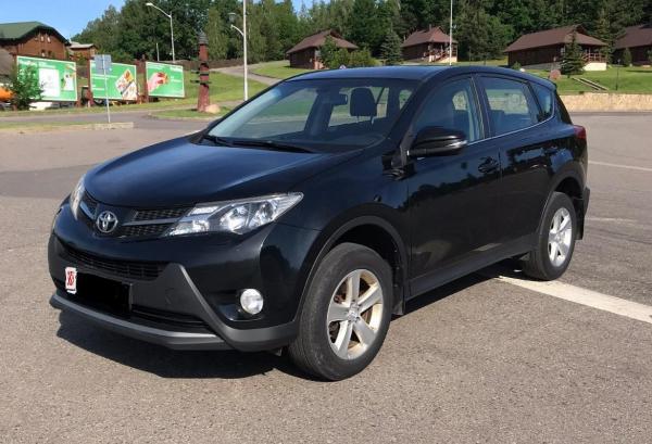 Toyota RAV4, 2014 год выпуска с двигателем Бензин, 64 065 BYN в г. Логойск