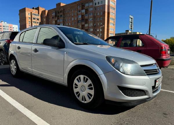 Opel Astra, 2009 год выпуска с двигателем Бензин, 21 850 BYN в г. Минск