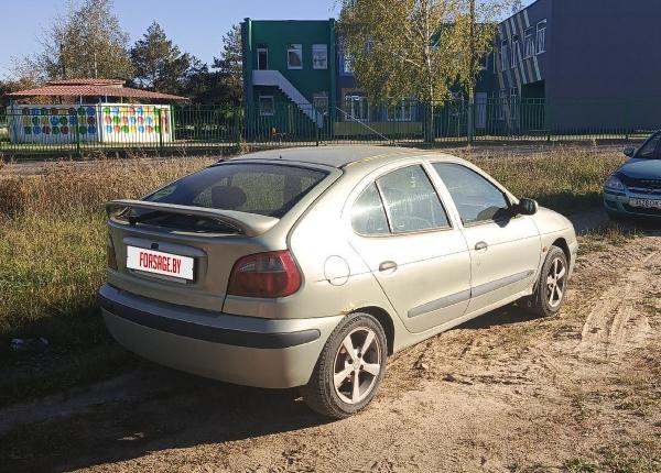 Renault Megane, 1999 год выпуска с двигателем Бензин, 9 000 BYN в г. Смолевичи