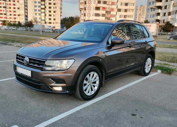 Volkswagen Tiguan, 2018 год выпуска с двигателем Бензин, 73 950 BYN в г. Минск