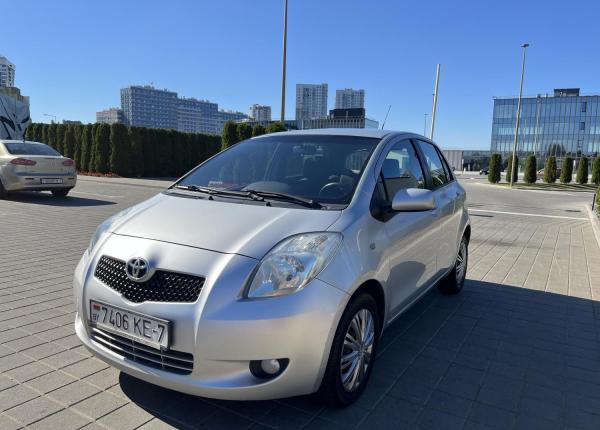 Toyota Yaris, 2008 год выпуска с двигателем Бензин, 18 940 BYN в г. Минск