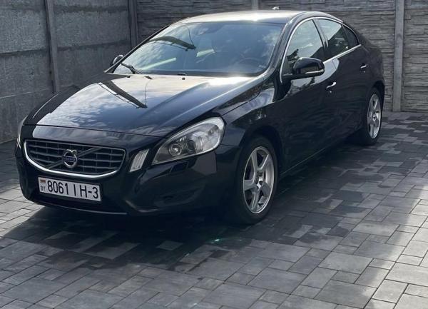 Volvo S60, 2010 год выпуска с двигателем Бензин, 33 740 BYN в г. Хойники