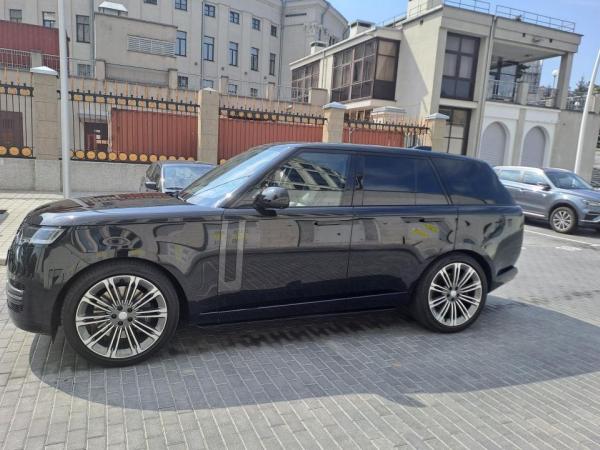 Land Rover Range Rover, 2022 год выпуска с двигателем Бензин, 884 100 BYN в г. Минск