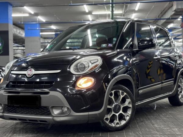 Fiat 500L, 2013 год выпуска с двигателем Бензин, 28 102 BYN в г. Минск