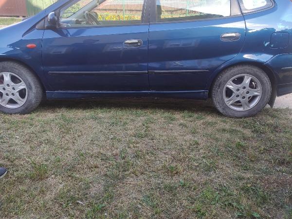 Nissan Almera Tino, 2000 год выпуска с двигателем Бензин, 10 500 BYN в г. Речица