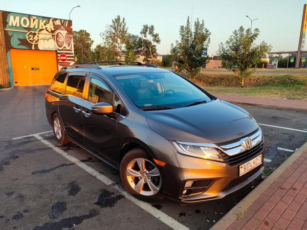 Honda Odyssey, 2019 год выпуска с двигателем Бензин, 114 350 BYN в г. Минск