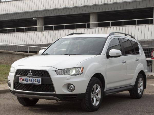 Mitsubishi Outlander, 2011 год выпуска с двигателем Бензин, 45 552 BYN в г. Минск