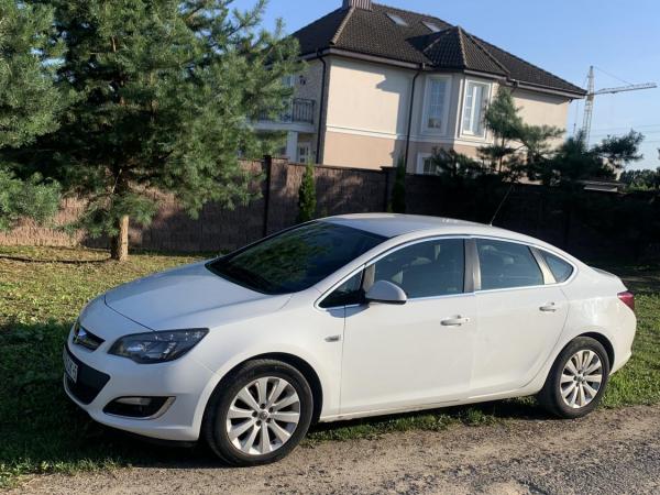 Opel Astra, 2014 год выпуска с двигателем Бензин, 33 807 BYN в г. Минск