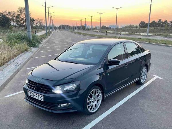 Volkswagen Polo, 2018 год выпуска с двигателем Бензин, 33 445 BYN в г. Минск