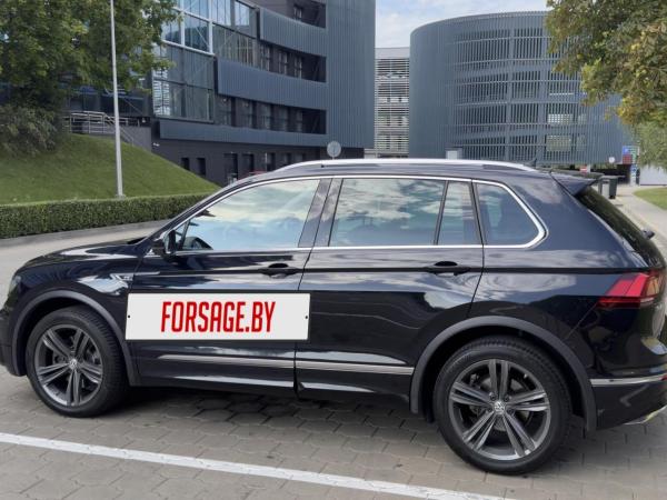 Volkswagen Tiguan, 2019 год выпуска с двигателем Бензин, 111 696 BYN в г. Минск