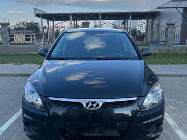 Hyundai i30, 2009 год выпуска с двигателем Бензин, 25 435 BYN в г. Минск