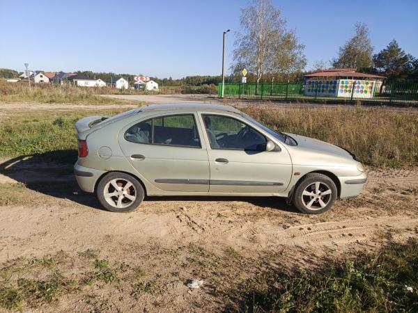 Renault Megane, 1999 год выпуска с двигателем Бензин, 9 002 BYN в г. Смолевичи