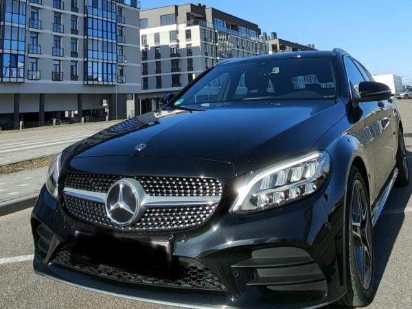 Mercedes-Benz C-класс, 2019 год выпуска с двигателем Бензин, 83 592 BYN в г. Минск