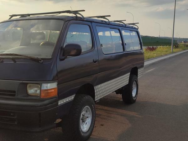 Toyota HiAce, 1991 год выпуска с двигателем Дизель, 12 858 BYN в г. Минск