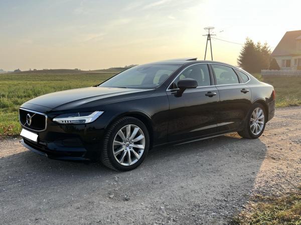 Volvo S90, 2019 год выпуска с двигателем Бензин, 94 848 BYN в г. Минск