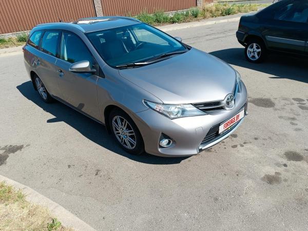 Toyota Auris, 2014 год выпуска с двигателем Дизель, 32 795 BYN в г. Минск