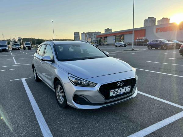 Hyundai i30, 2019 год выпуска с двигателем Бензин, 38 642 BYN в г. Минск