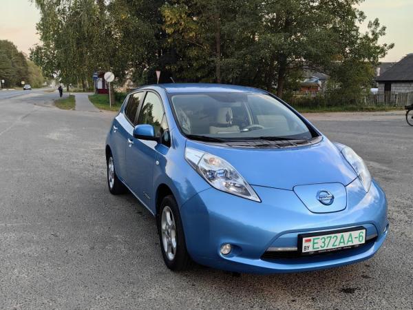 Nissan Leaf, 2011 год выпуска с двигателем Электро, 24 100 BYN в г. Осиповичи