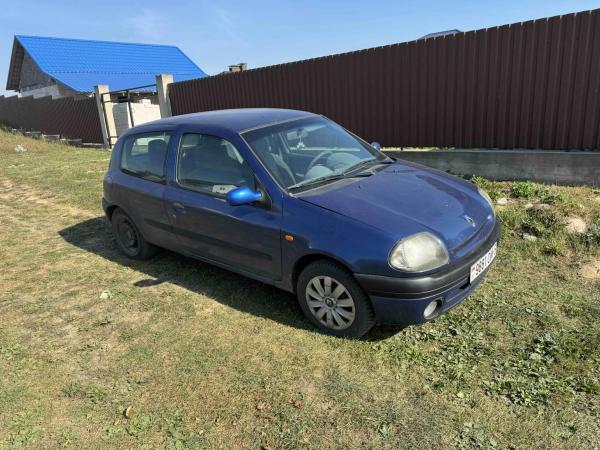 Renault Clio, 2000 год выпуска с двигателем Бензин, 4 173 BYN в г. Минск