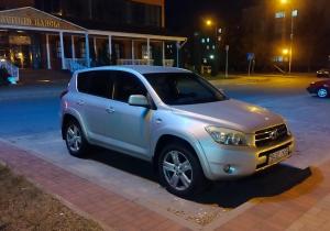 Toyota RAV4 в лизинг