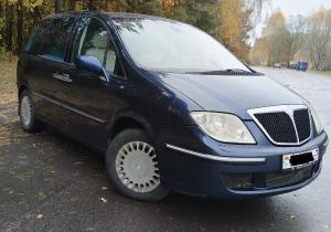 Lancia Phedra в лизинг