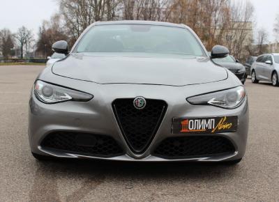 Фото Alfa Romeo Giulia