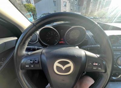 Фото Mazda 3