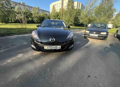 Фото Mazda 3