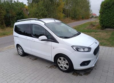 Фото Ford Tourneo Courier