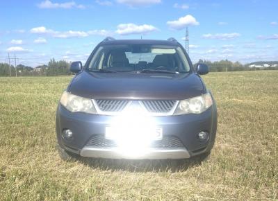 Фото Mitsubishi Outlander