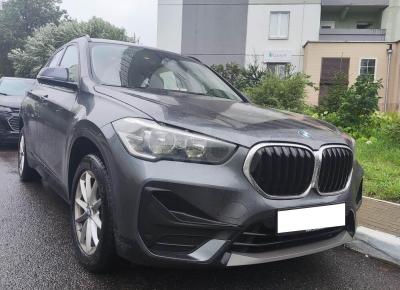 Фото BMW X1