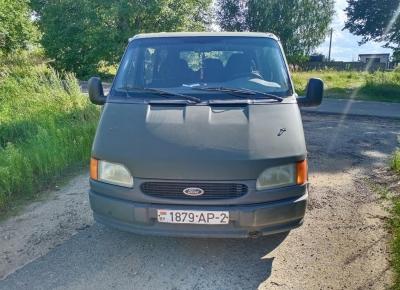 Фото Ford Transit