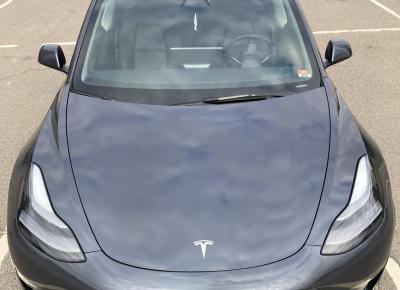 Фото Tesla Model 3