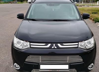 Фото Mitsubishi Outlander