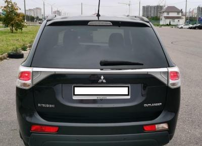 Фото Mitsubishi Outlander