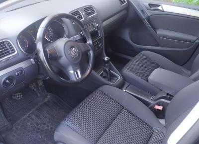 Фото Volkswagen Golf