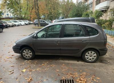 Фото Renault Scenic