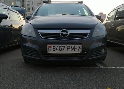 Фото Opel Zafira