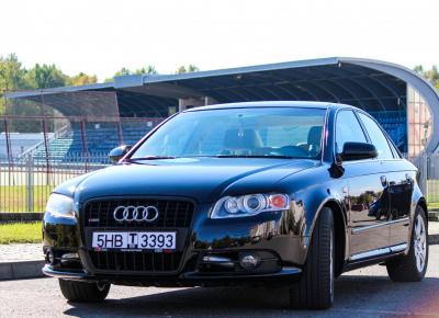 Фото Audi A4