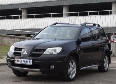 Фото Mitsubishi Outlander