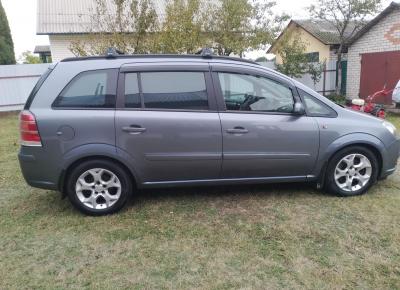 Фото Opel Zafira