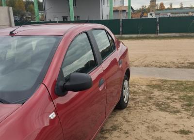 Фото Renault Logan