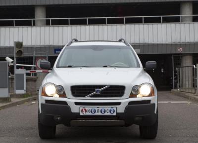 Фото Volvo XC90