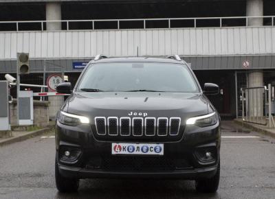 Фото Jeep Cherokee